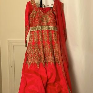 ✨✨BRAND NEW✨✨ INDIAN ETHNIC WEAR - Anarkali set